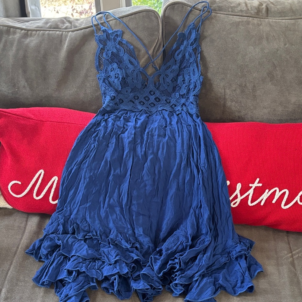 Elegant Blue Lace Dress